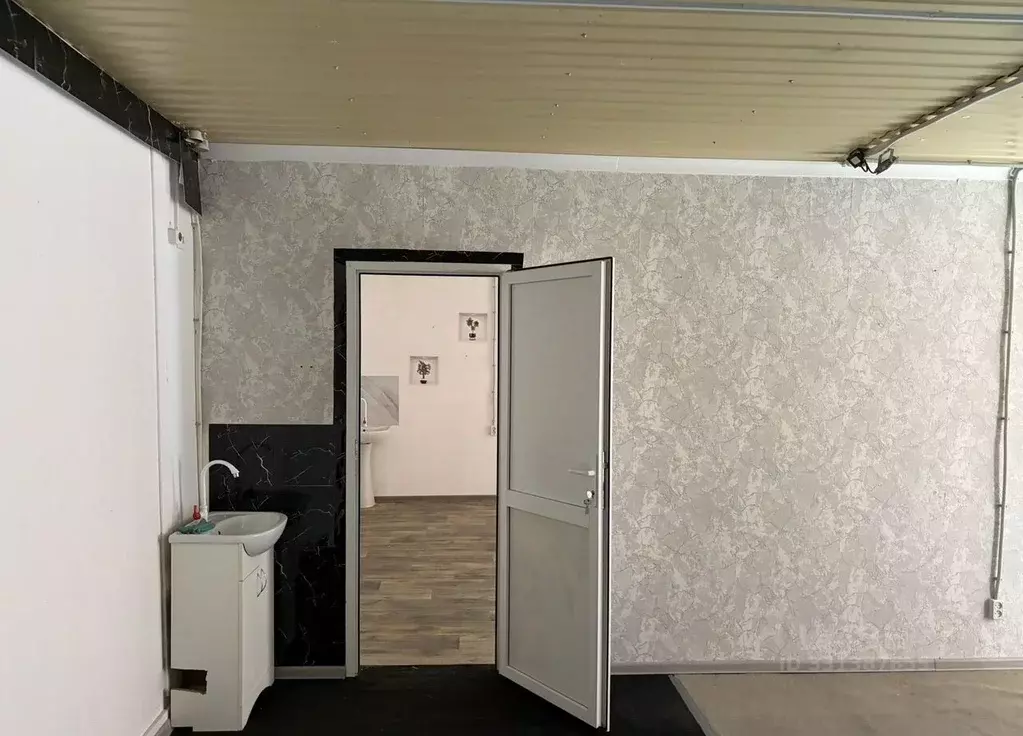 Помещение свободного назначения в Краснодарский край, Кореновский ... - Фото 1