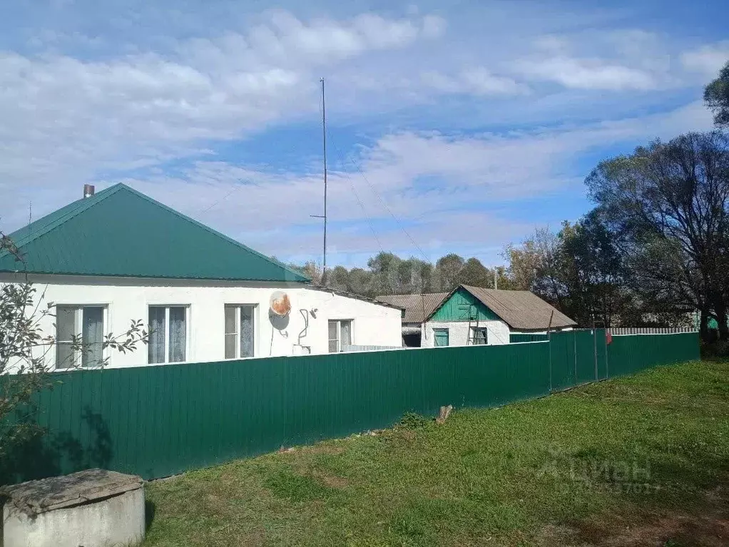 Дом в Белгородская область, Вейделевский район, с. Долгое ул. ... - Фото 1