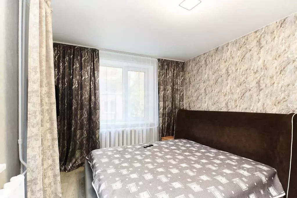 2-к кв. Тюменская область, Тюмень Ялуторовская ул., 12 (53.8 м) - Фото 1