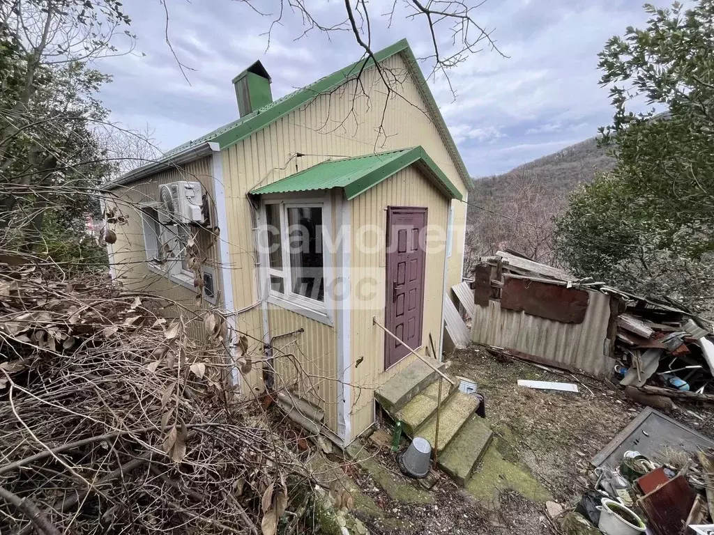 Дом в Краснодарский край, Туапсе пер. Ломоносова, 15 (72 м) - Фото 1