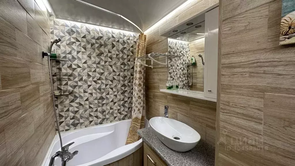 2-к кв. Татарстан, Казань ул. Рихарда Зорге, 81 (55.0 м) - Фото 1