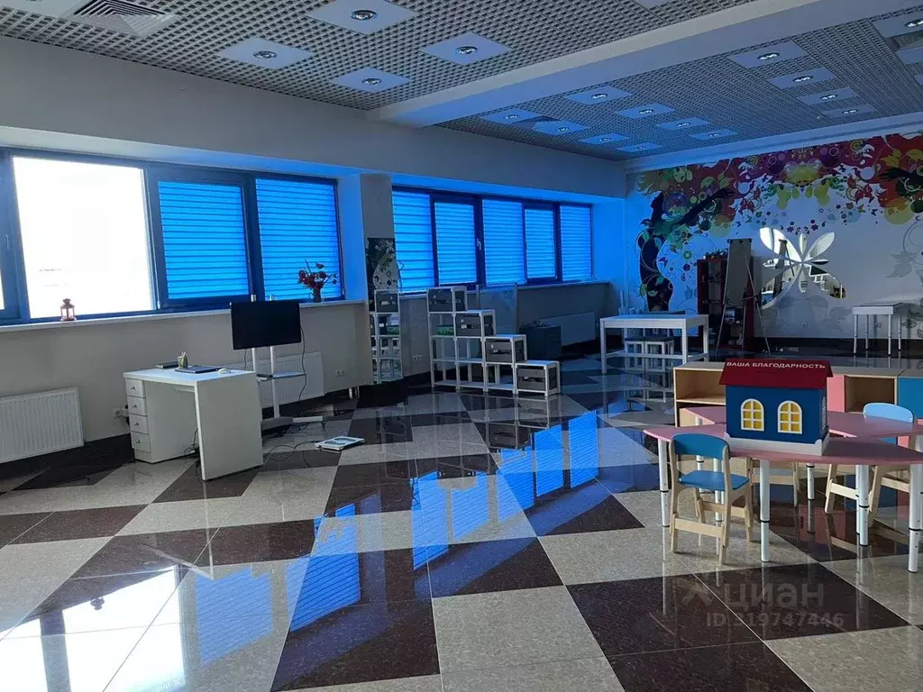 Помещение свободного назначения в Северная Осетия, Владикавказ ... - Фото 1