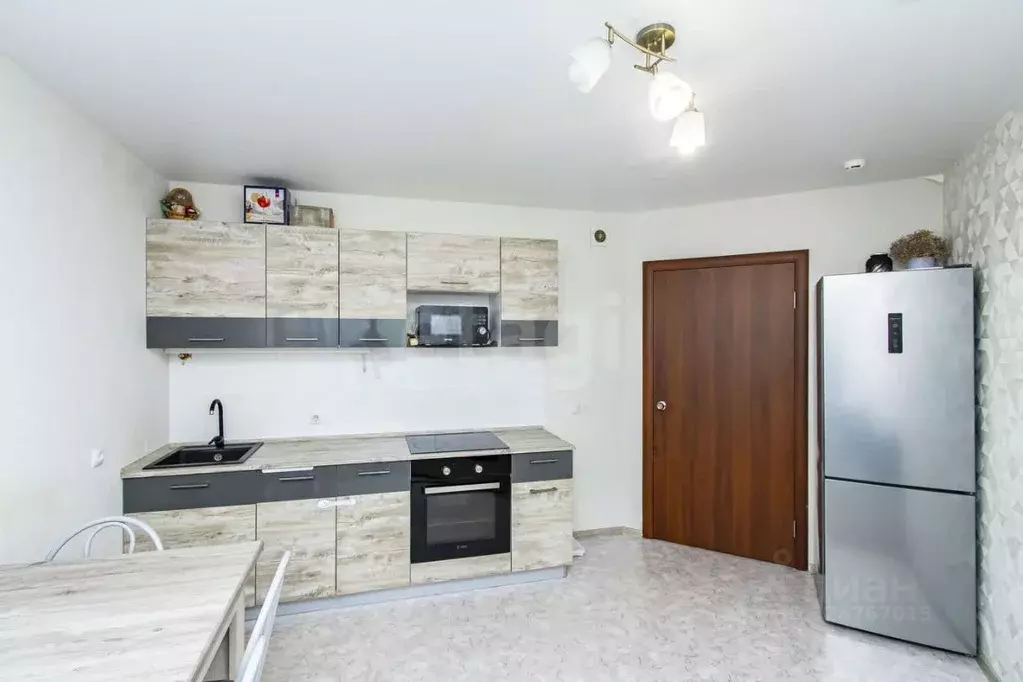 1-к кв. Тюменская область, Тюмень ул. Республики, 204к13 (40.1 м) - Фото 2