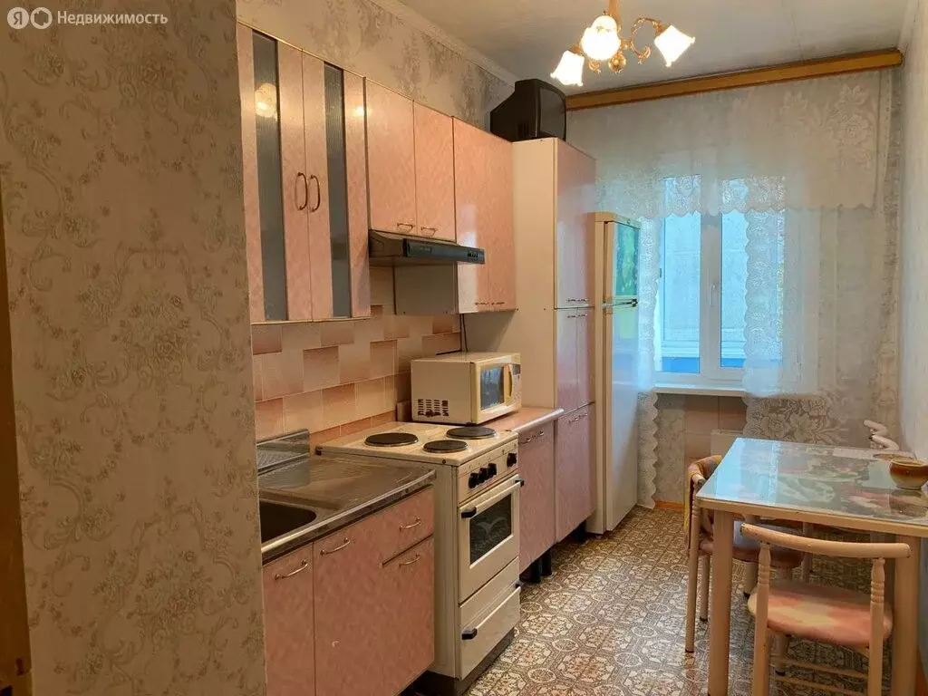 2-комнатная квартира: Иркутск, Волгоградская улица, 71 (49 м) - Фото 0