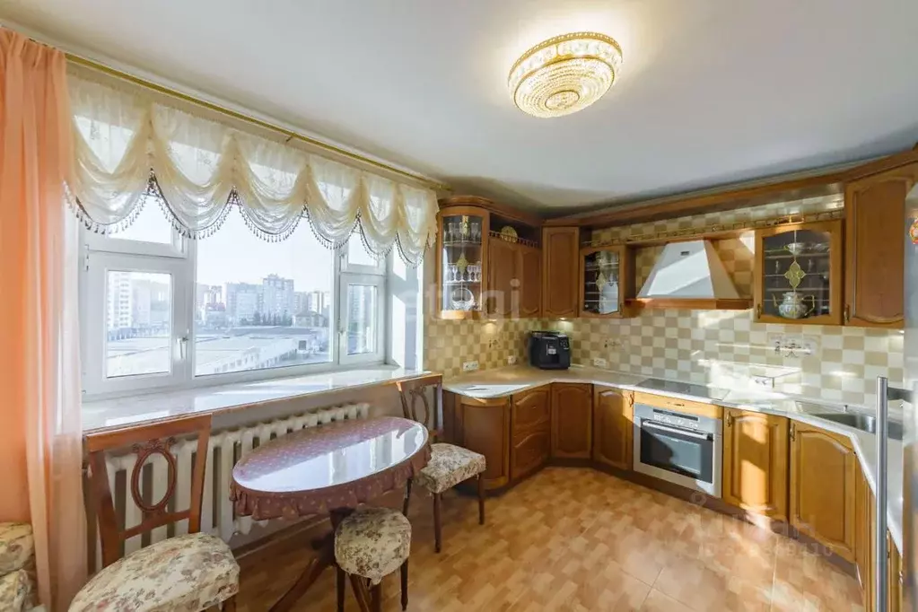 1-к кв. Тюменская область, Тюмень Широтная ул., 120к1 (56.2 м) - Фото 0