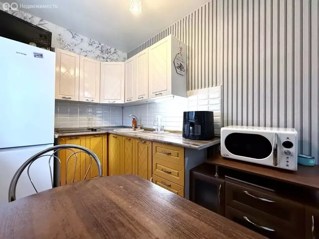 Квартира-студия: Киров, Октябрьский район, улица Орджоникидзе, 10 ... - Фото 2