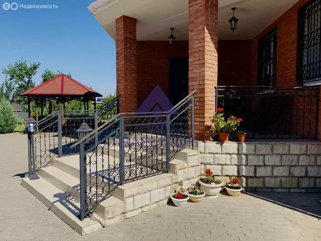 Дом в станица Романовская, улица Каргальского (280 м) - Фото 1