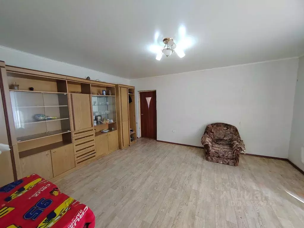 Дом в Оренбургская область, Бузулукский район, с. Сухоречка ... - Фото 1
