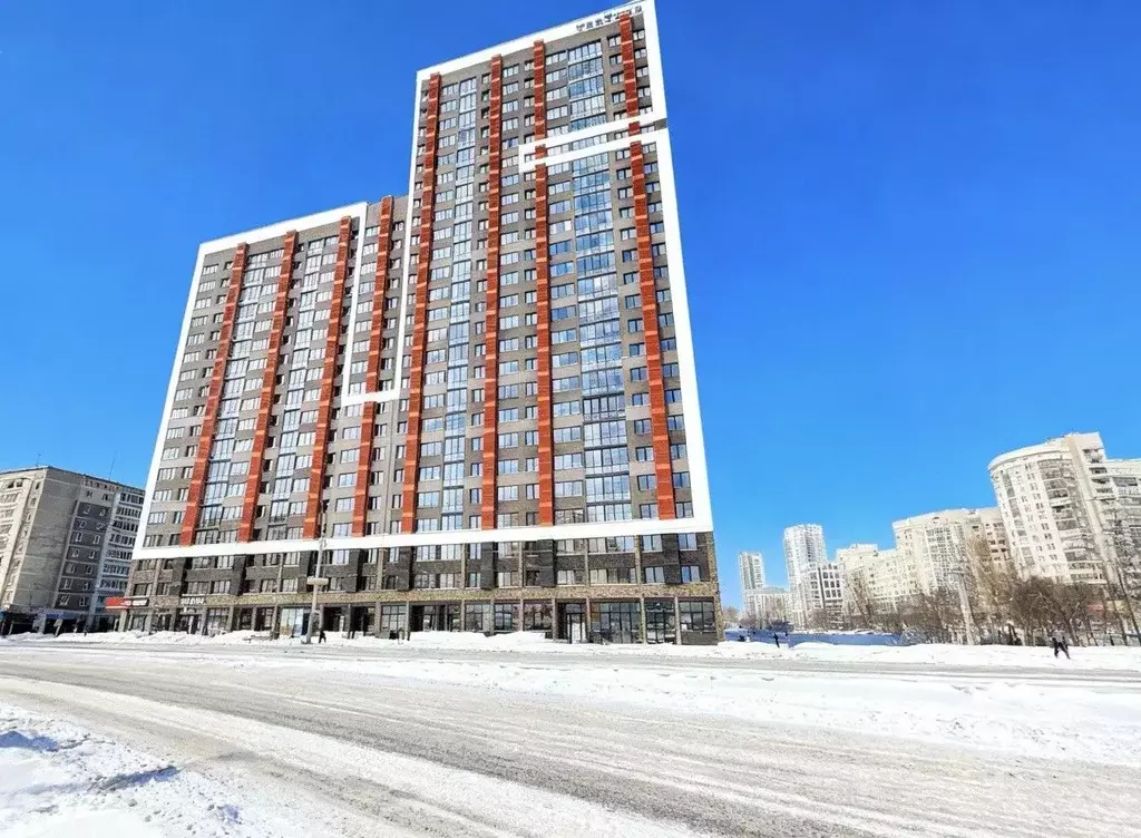 2-к кв. Свердловская область, Екатеринбург ул. Викулова, 24 (72.2 м) - Фото 2