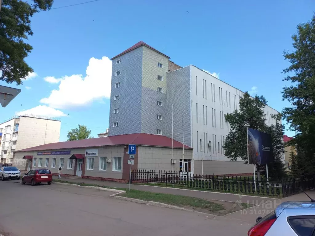 Помещение свободного назначения в Башкортостан, Туймазы ул. Чехова, 1Б ... - Фото 0