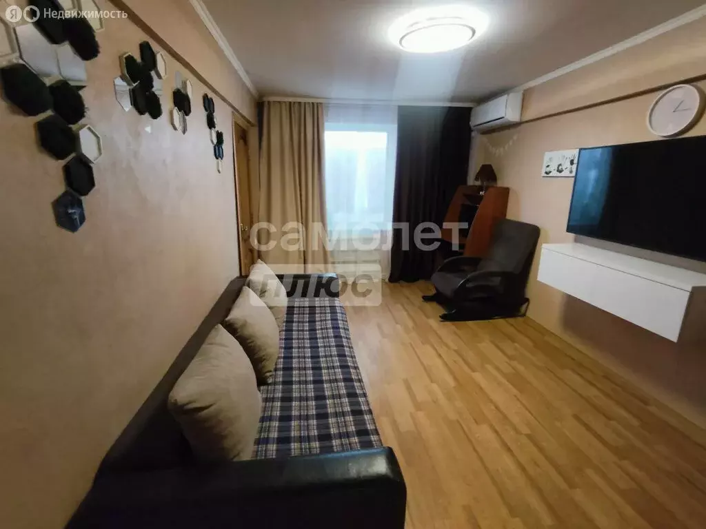 3-комнатная квартира: Рубцовск, Алтайская улица, 35 (58 м) - Фото 1