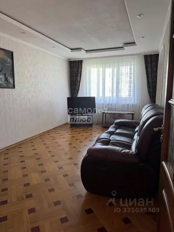 3-к кв. Курская область, Курск ул. Карла Маркса, 72к20 (76.3 м) - Фото 1