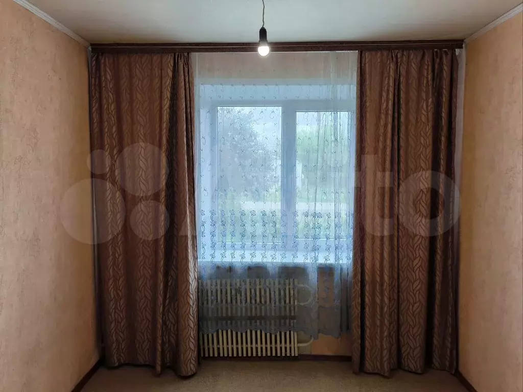 Комната 22,5 м в 2-к., 1/3 эт. - Фото 0