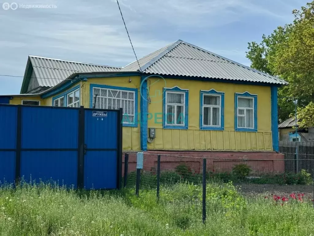 Дом в село Семёновка, улица Дружбы (39 м) - Фото 1