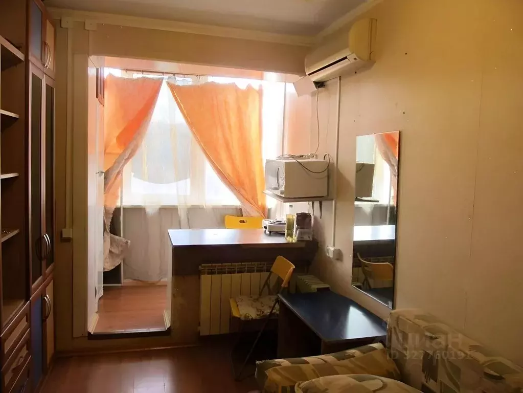Студия Тюменская область, Тюмень ул. Мельникайте, 63 (13.0 м) - Фото 1