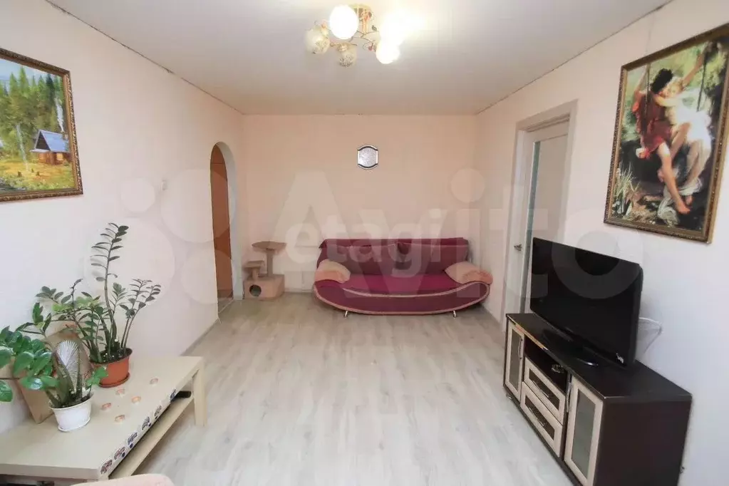 4-к. квартира, 61,5 м, 1/5 эт. - Фото 1