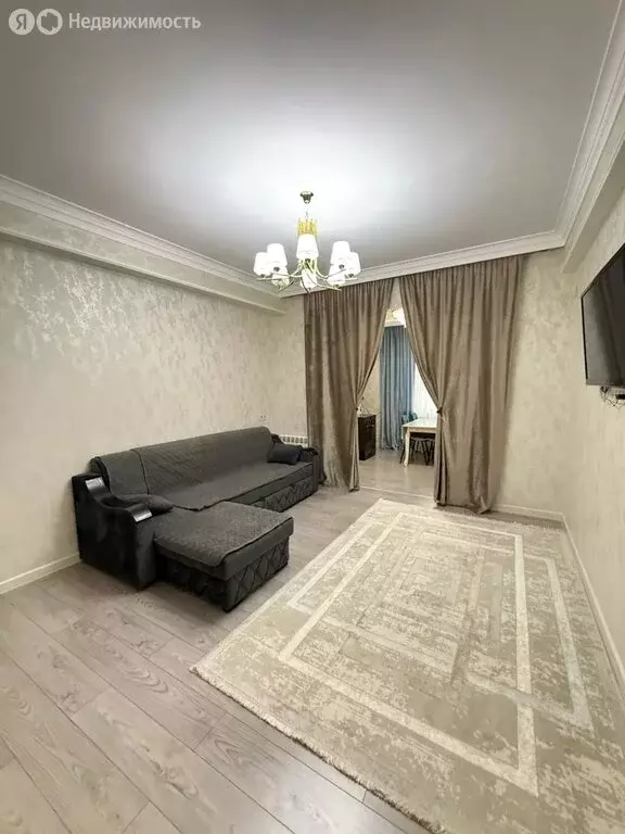 2-комнатная квартира: Махачкала, улица Ибрагима-Хаджи Урадинского, 11 ... - Фото 0