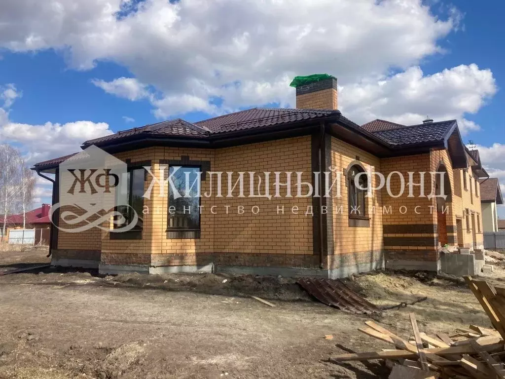 Дом в Курская область, Курский район, Моковский сельсовет, д. Майская ... - Фото 1
