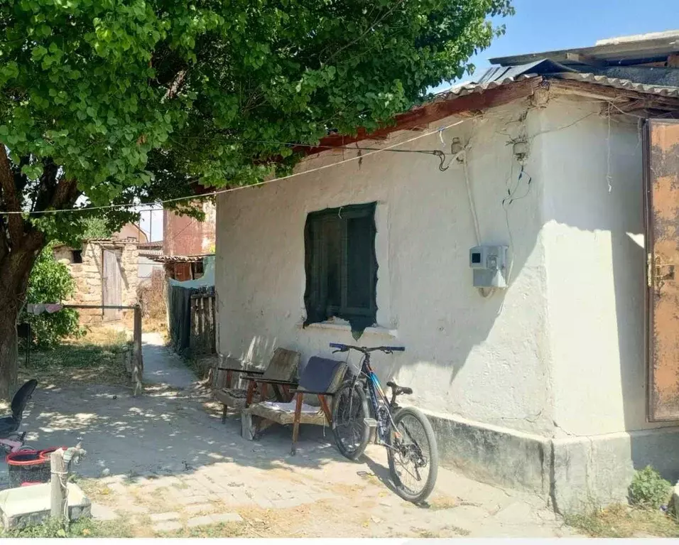 Дом в Крым, Бахчисарайский район, Железнодорожненское с/пос, с. ... - Фото 1