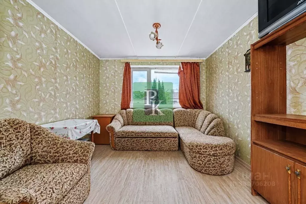 Комната Севастополь ул. Героев Подводников, 6 (12.4 м) - Фото 1