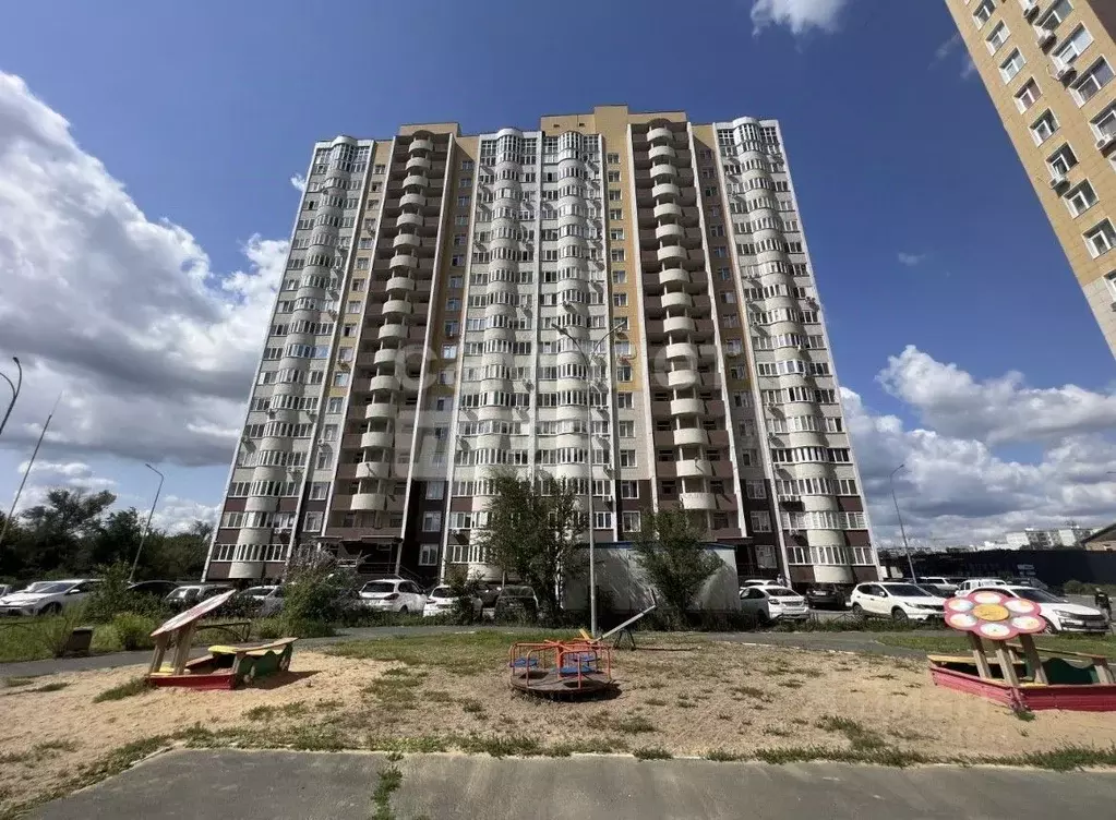 1-к кв. Оренбургская область, Оренбург ул. Геннадия Донковцева, 11 ... - Фото 0