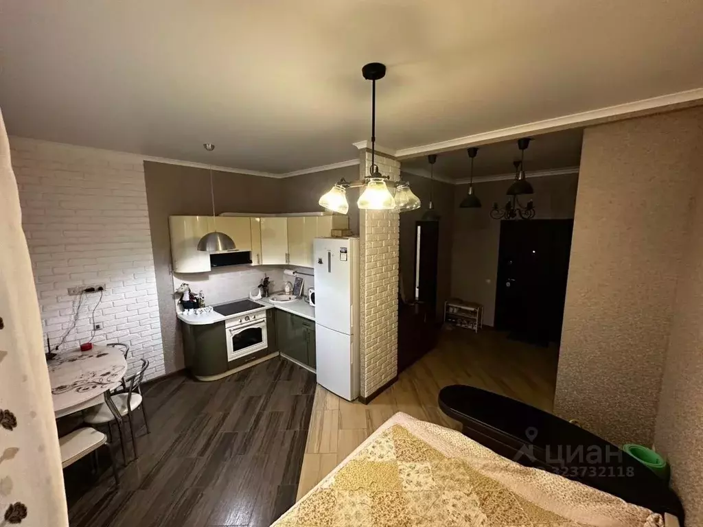 Студия Краснодарский край, Краснодар ул. Шоссе Нефтяников, 22к2 (26.8 ... - Фото 1