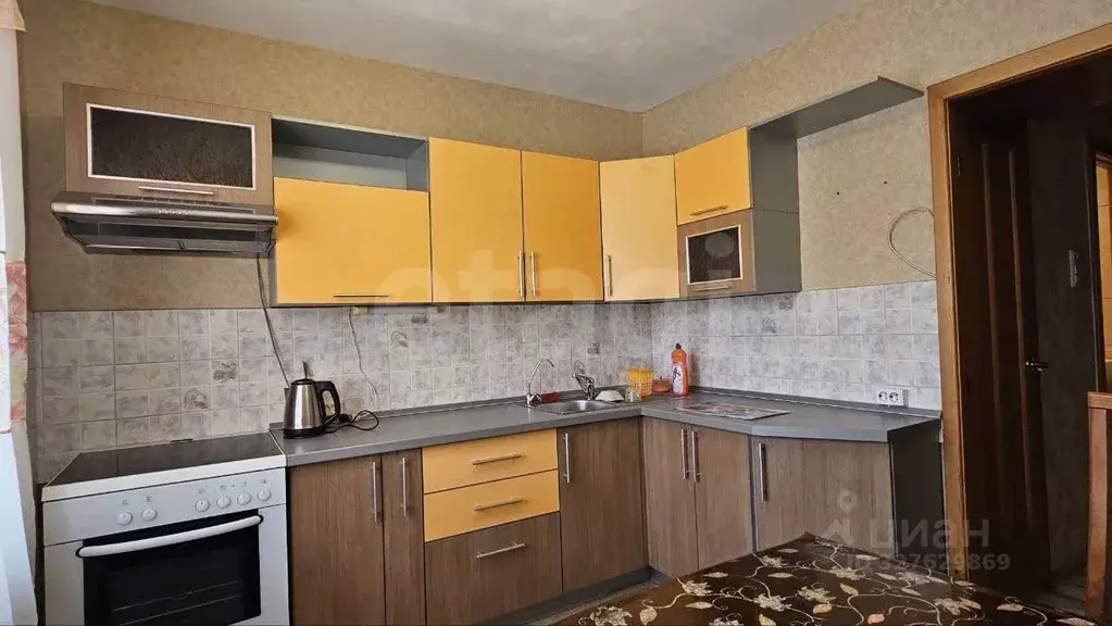 2-к кв. Тюменская область, Тюмень ул. Домостроителей, 12 (50.4 м) - Фото 1