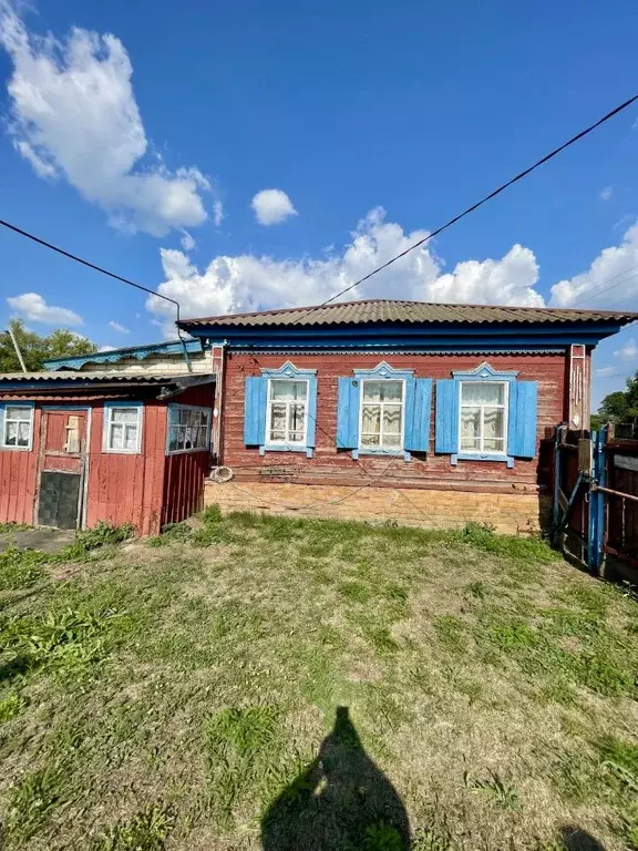 Дом в Саратовская область, Калининский район, с. Колокольцовка ул. ... - Фото 1
