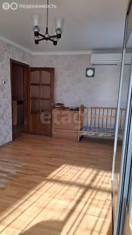 3-комнатная квартира: Воронеж, улица Героев Сибиряков, 12 (61.2 м) - Фото 1