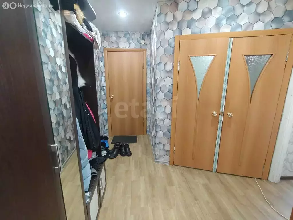 3-комнатная квартира: Шадринск, улица Автомобилистов, 50 (59.5 м) - Фото 2