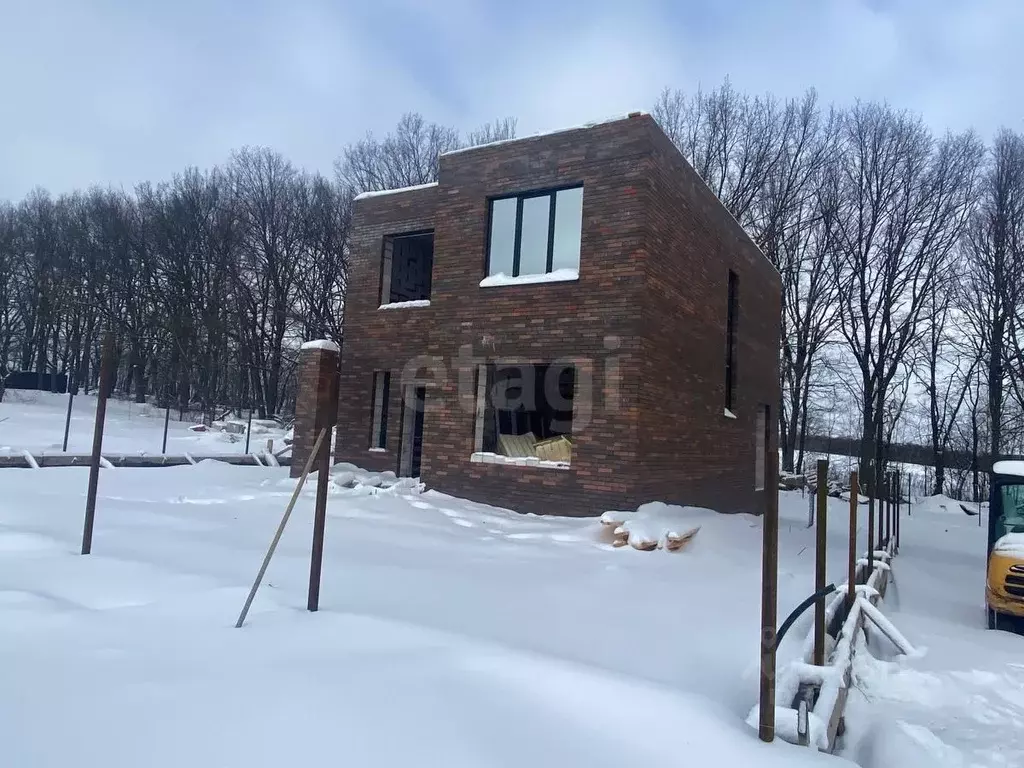 Дом в Курская область, Курский район, Нижнемедведицкий сельсовет, д. ... - Фото 1