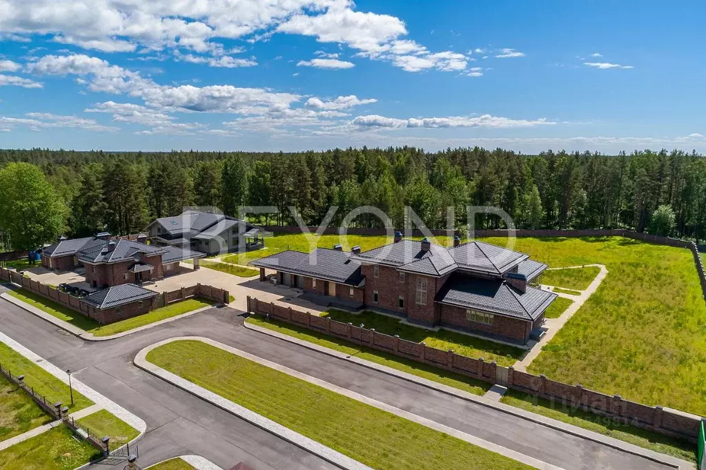 Дом в Ленинградская область, Выборгский район, Первомайское с/пос, ... - Фото 1