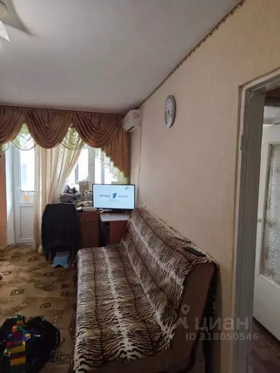 1-к кв. Крым, Евпатория ул. Имени 60-летия Октября, 26 (29.8 м) - Фото 0