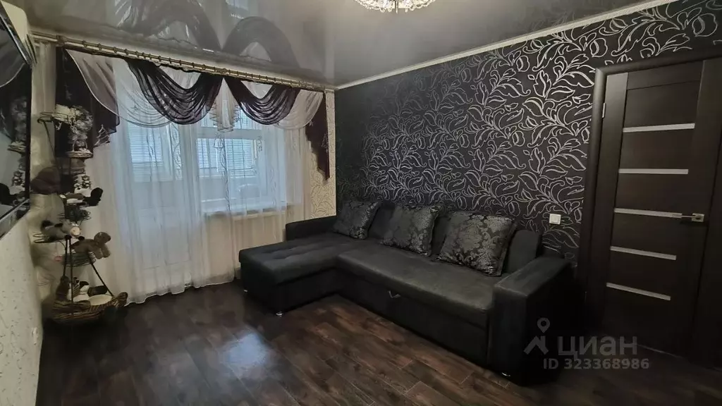 2-к кв. Саратовская область, Энгельс Краснодарская ул., 9а (54.9 м) - Фото 0