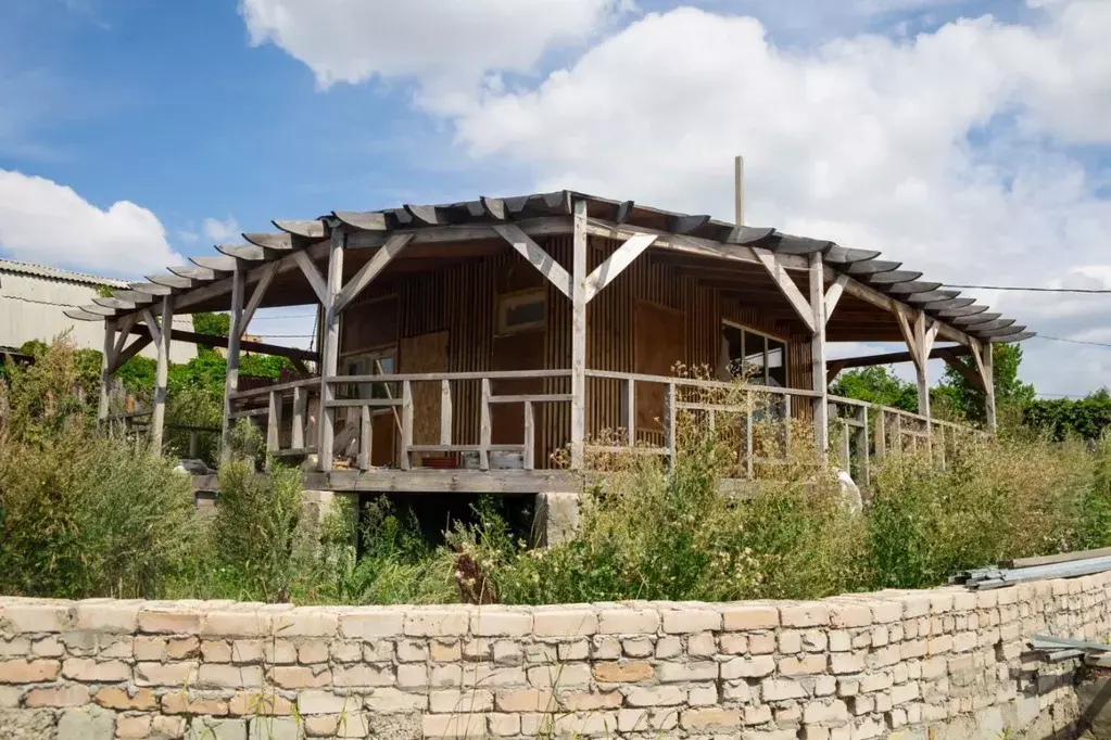 Дом в Оренбургская область, Оренбургский район, Нежинский сельсовет, ... - Фото 0