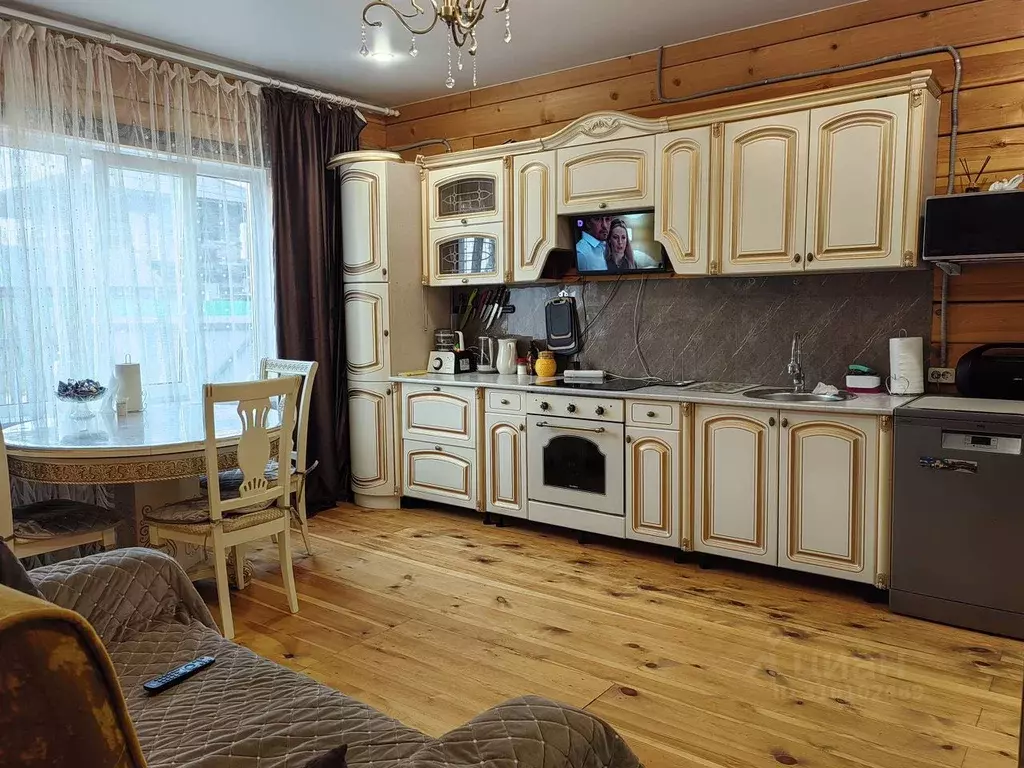 Дом в Иркутская область, Иркутский муниципальный округ, с. Хомутово ... - Фото 0