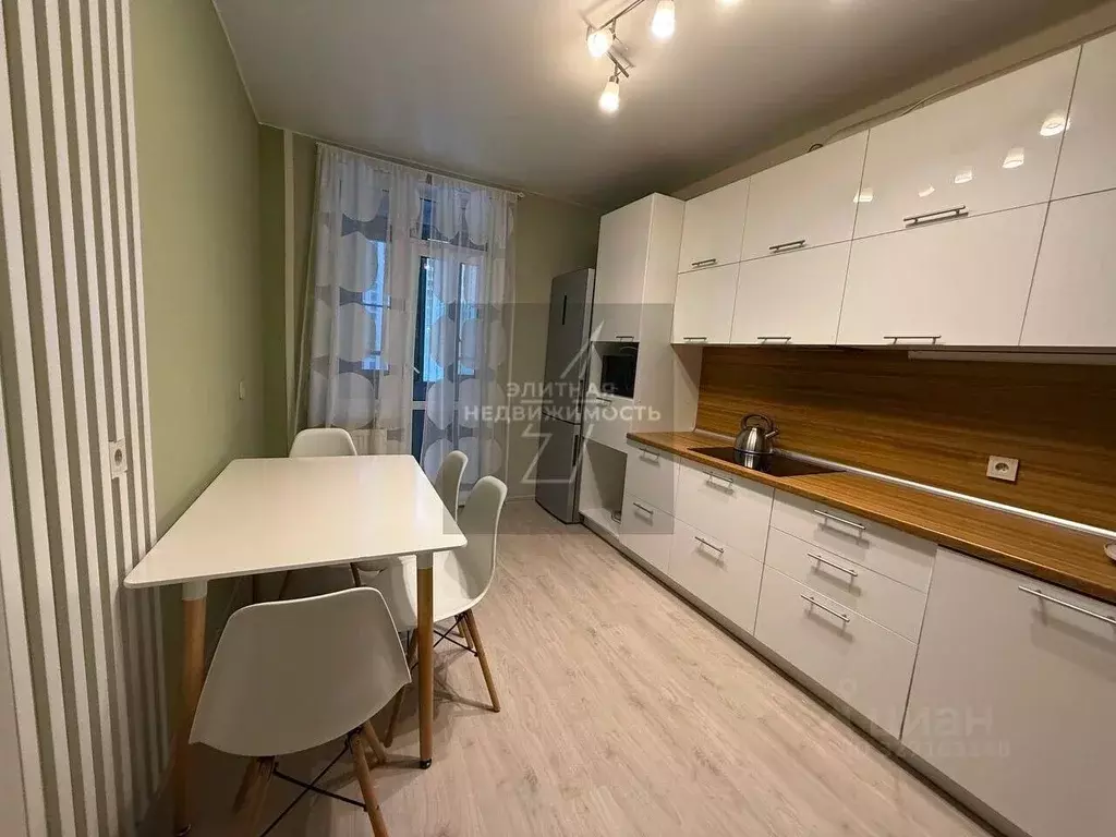 3-к кв. Санкт-Петербург Малая Митрофаньевская ул., 8к1 (82.0 м) - Фото 1