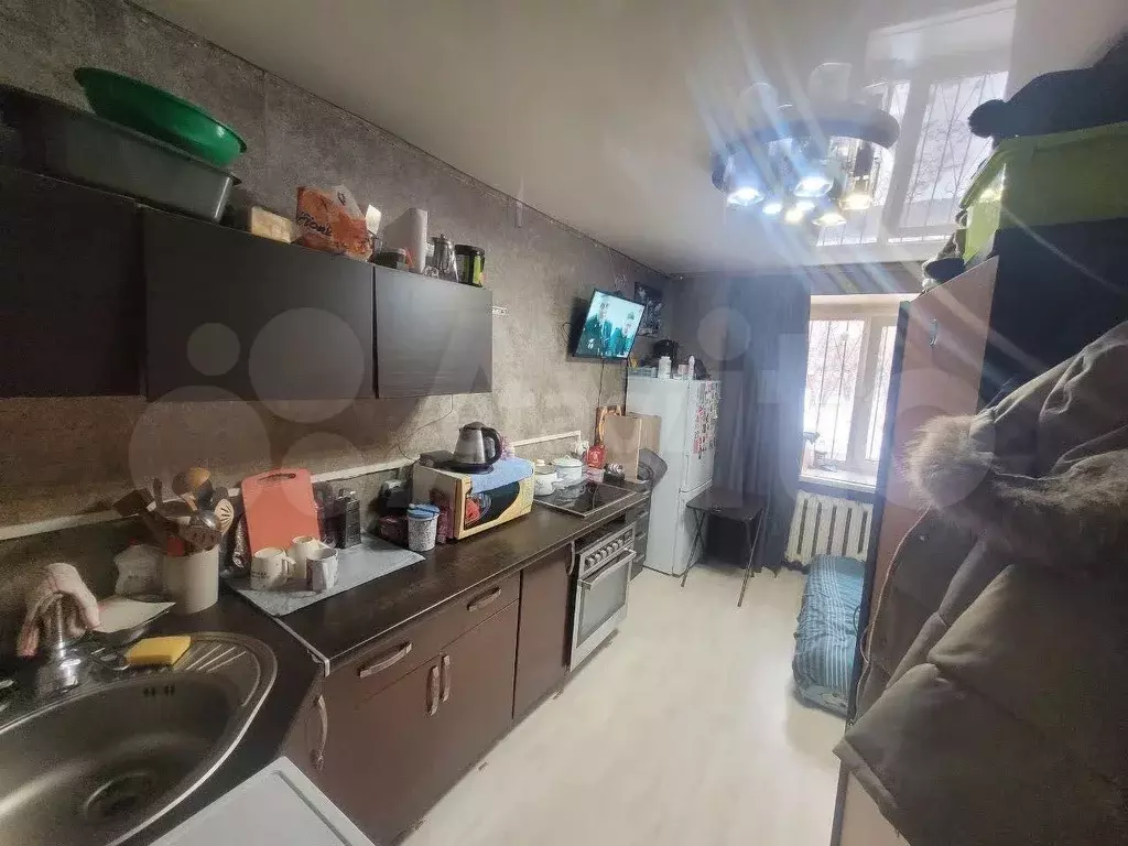Комната 14 м в 1-к., 1/4 эт. - Фото 0
