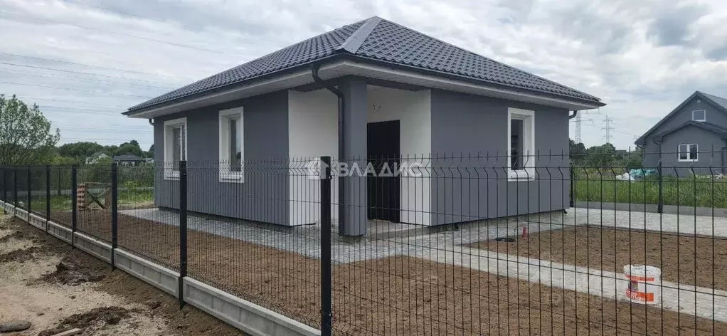 Дом в Калининградская область, Гурьевский муниципальный округ, пос. ... - Фото 0