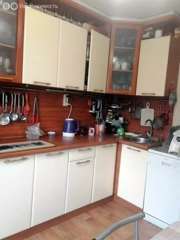 3-комнатная квартира: Омск, улица Кирова, 4/2 (68.4 м) - Фото 2