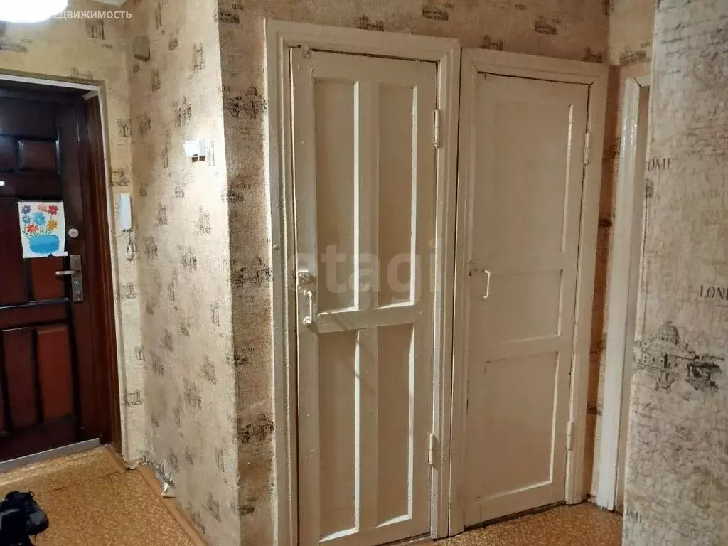 3-комнатная квартира: Можга, улица Азина, 22 (55.5 м) - Фото 1