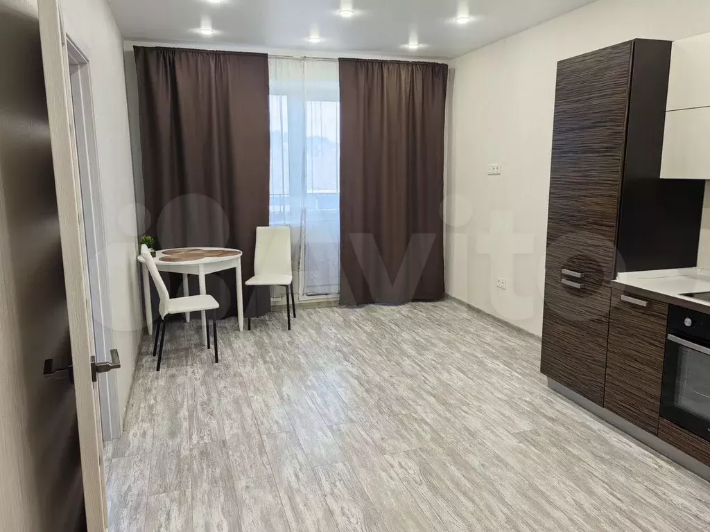 2-к. квартира, 55 м, 3/3 эт. - Фото 0
