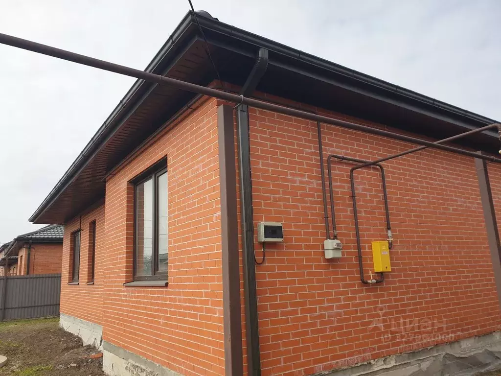 Дом в Ростовская область, Батайск Эстонская ул., 155А (100 м) - Фото 2