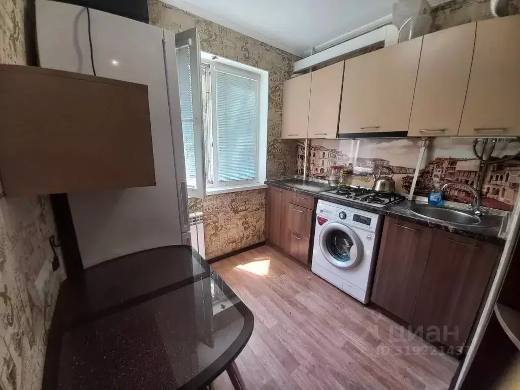 1-к кв. Крым, Алушта ул. 50 лет Октября, 6 (33.0 м) - Фото 0