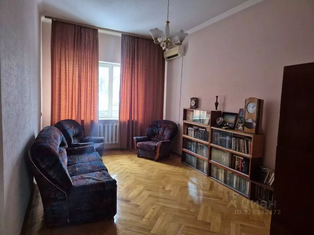 Дом в Ростовская область, Ростов-на-Дону Водоотводный пер., 15 (200 м) - Фото 1