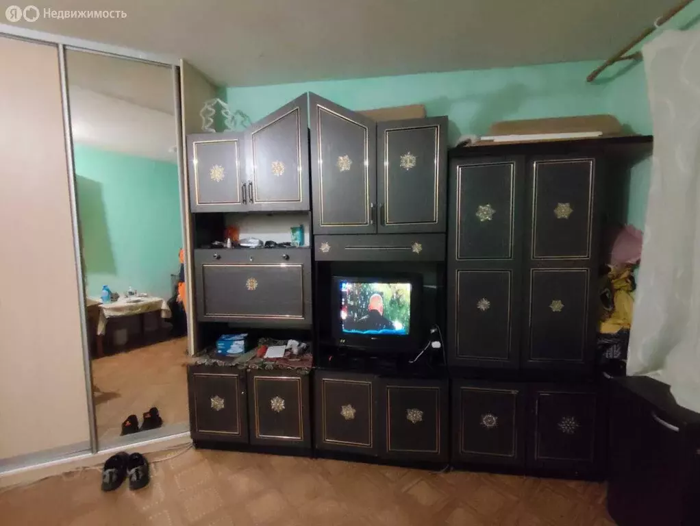 1к в 8-комнатной квартире (13.5 м) - Фото 0