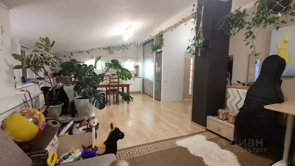 3-к кв. Ульяновская область, Ульяновск ул. Крымова, 61А (100.4 м) - Фото 0
