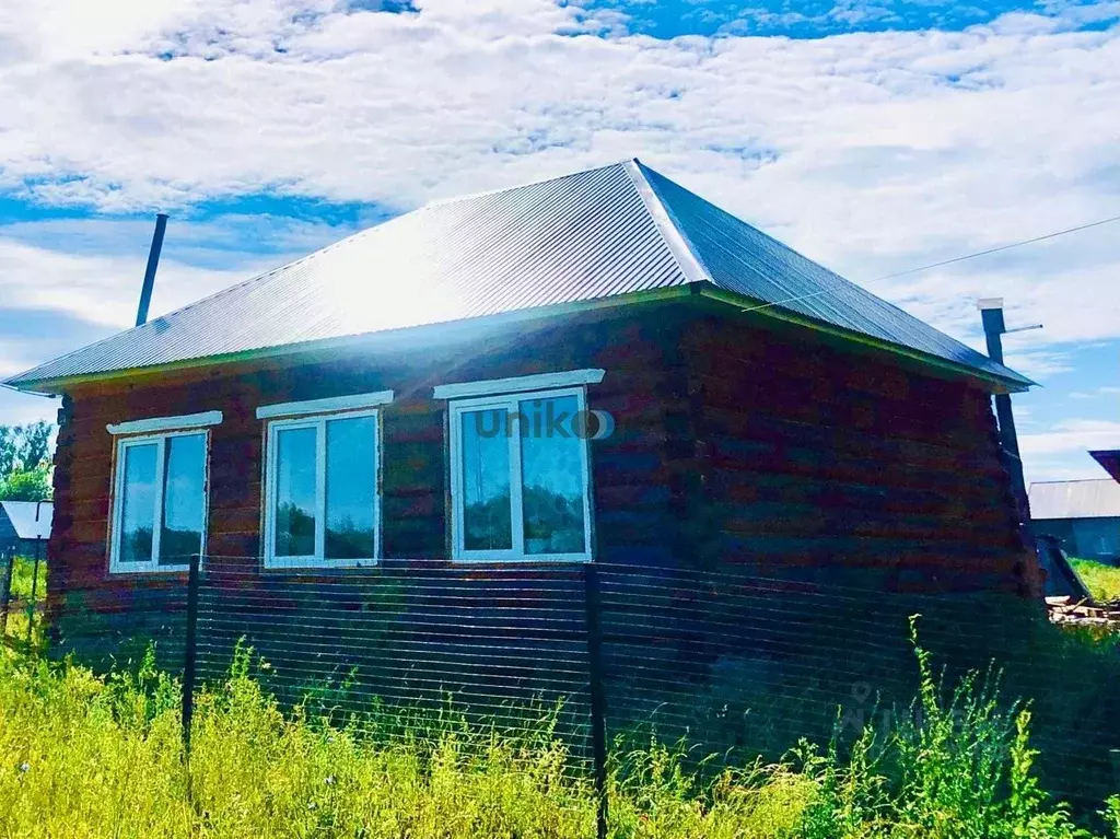 Дом в Башкортостан, Иглинский сельсовет, д. Ягодная ул. Озерная (92 м) - Фото 1