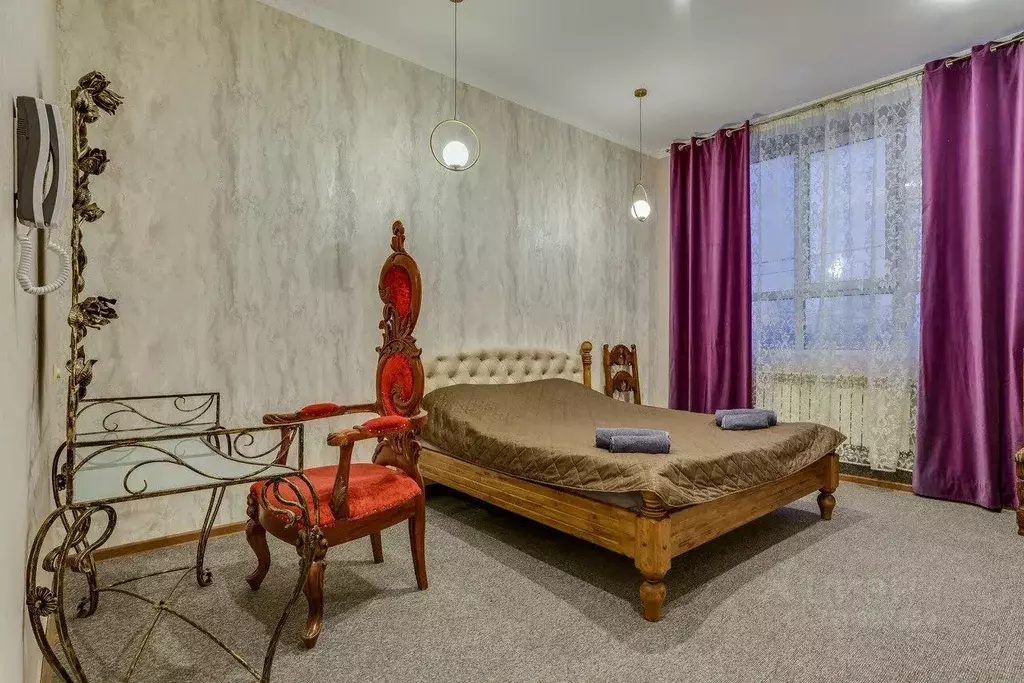 Комната Омская область, Омск Авиационная ул., 7 (26.0 м) - Фото 1