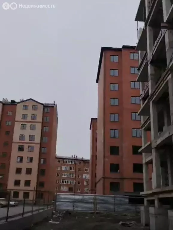 1-комнатная квартира: Владикавказ, улица Куйбышева, 66 (50 м) - Фото 1